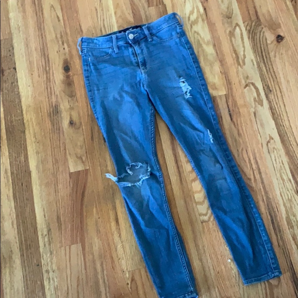 Hollister high rise 3 3s